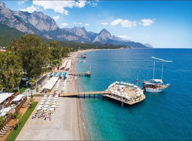 Hotel an der Küste von Antalya-Kemer zu verkaufen