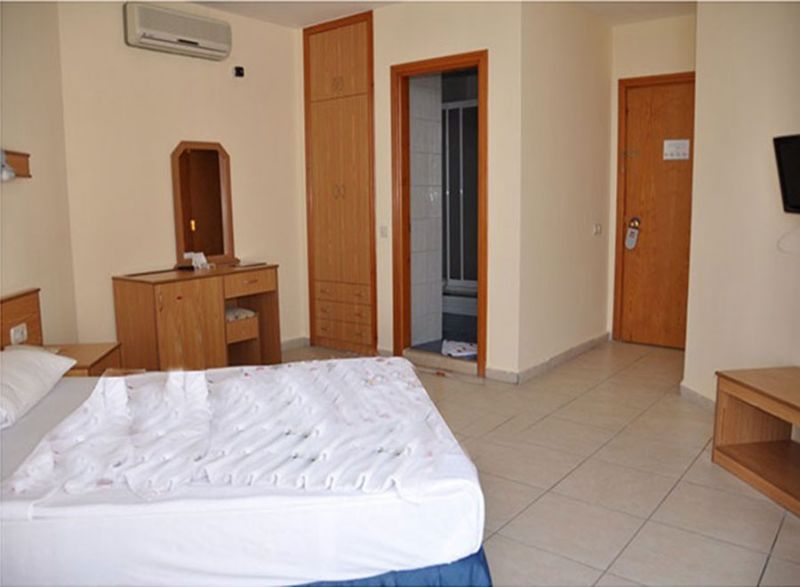 Hotel an der Küste von Antalya-Kemer zu verkaufen