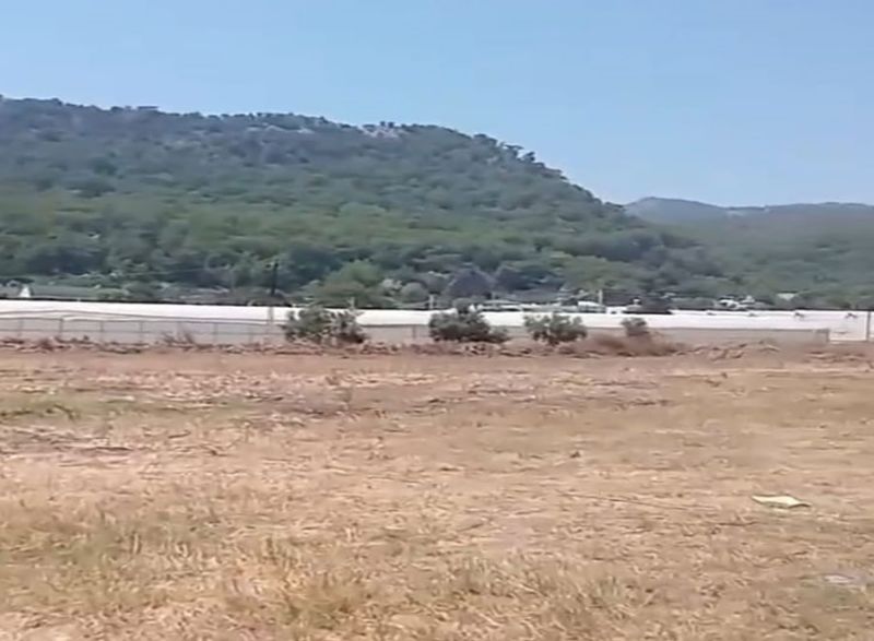 Villa plot directly on the sea for sale